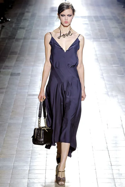 Look 38